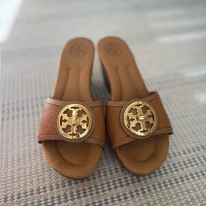 Tory Burch Tan Selma Sandal with Gold Emblem